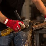 Pracovné rukavice musia predovšetkým chrániť